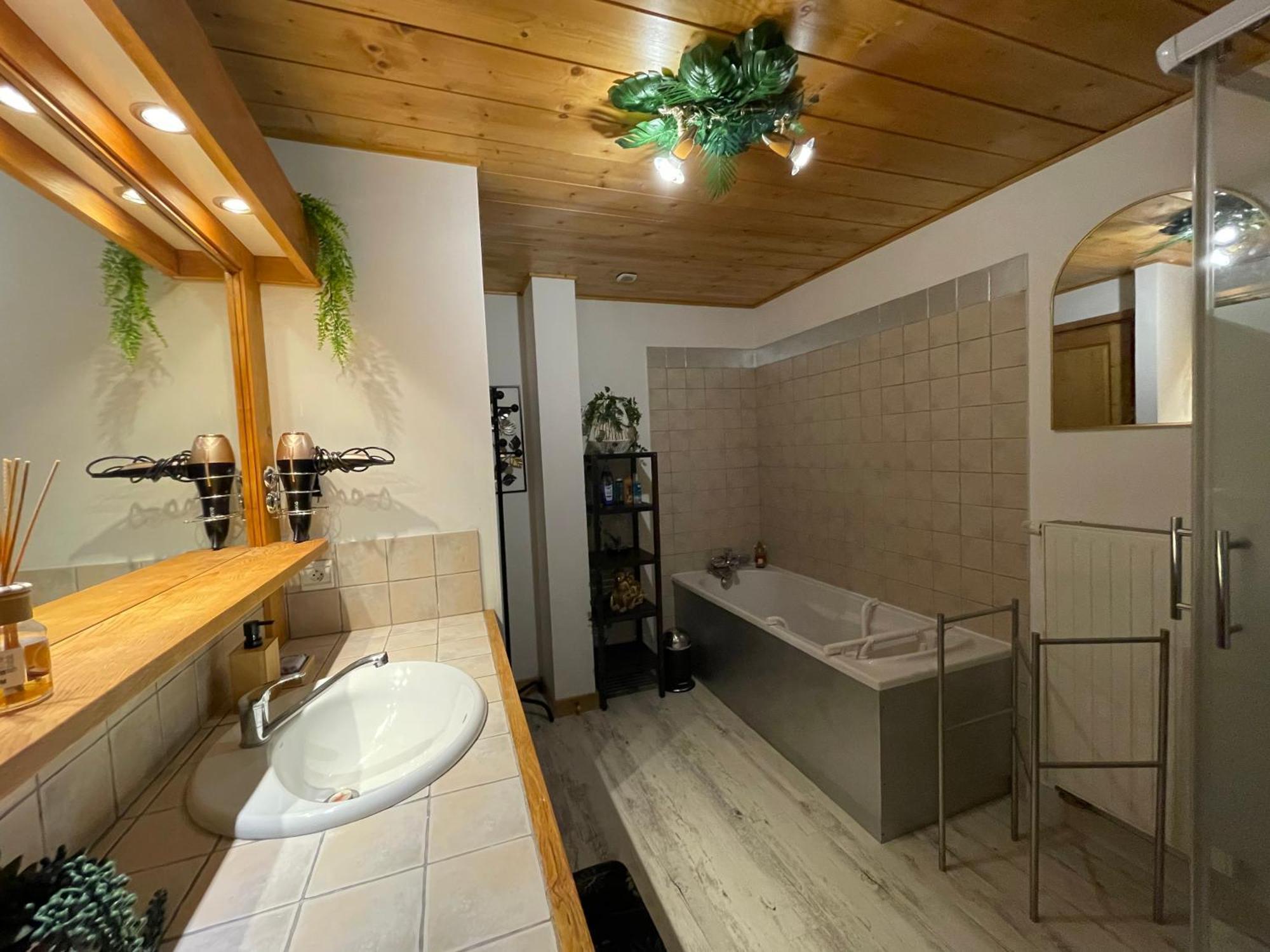 Rooftop 1 - Jacuzzi Prive Au Pied Du Monte-Blanco サランシュ エクステリア 写真